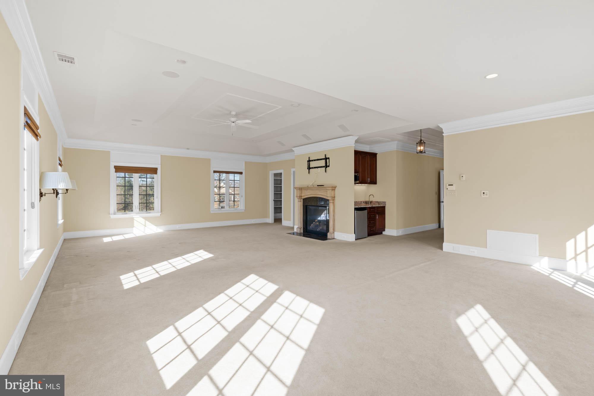 12210 Worthington