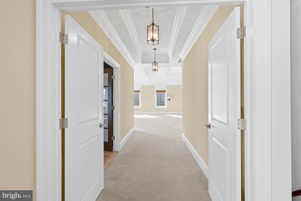 12210 Worthington