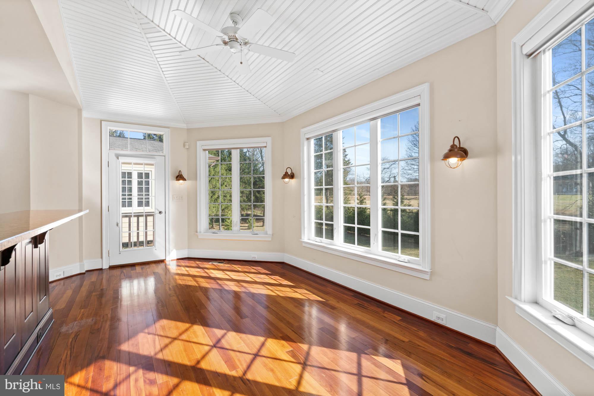12210 Worthington