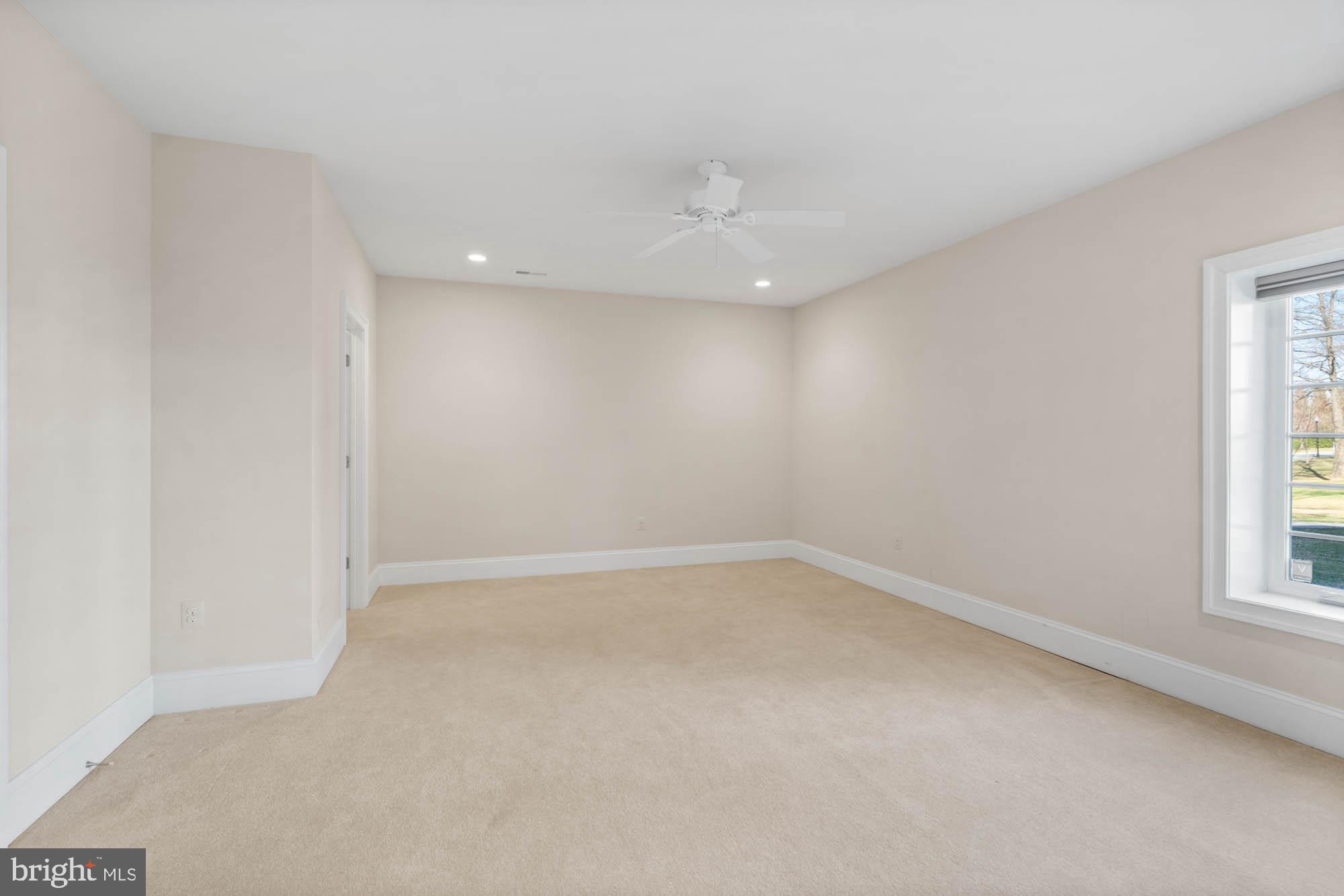 12210 Worthington