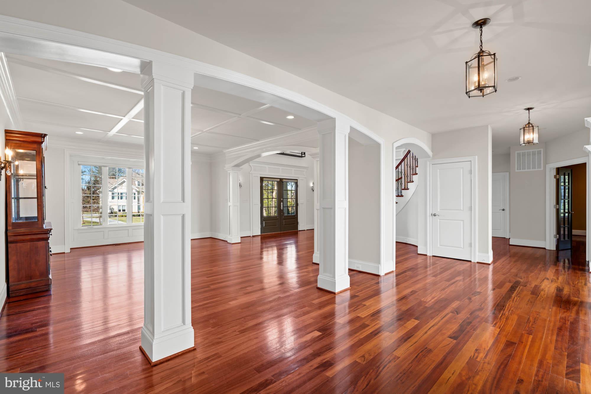 12210 Worthington