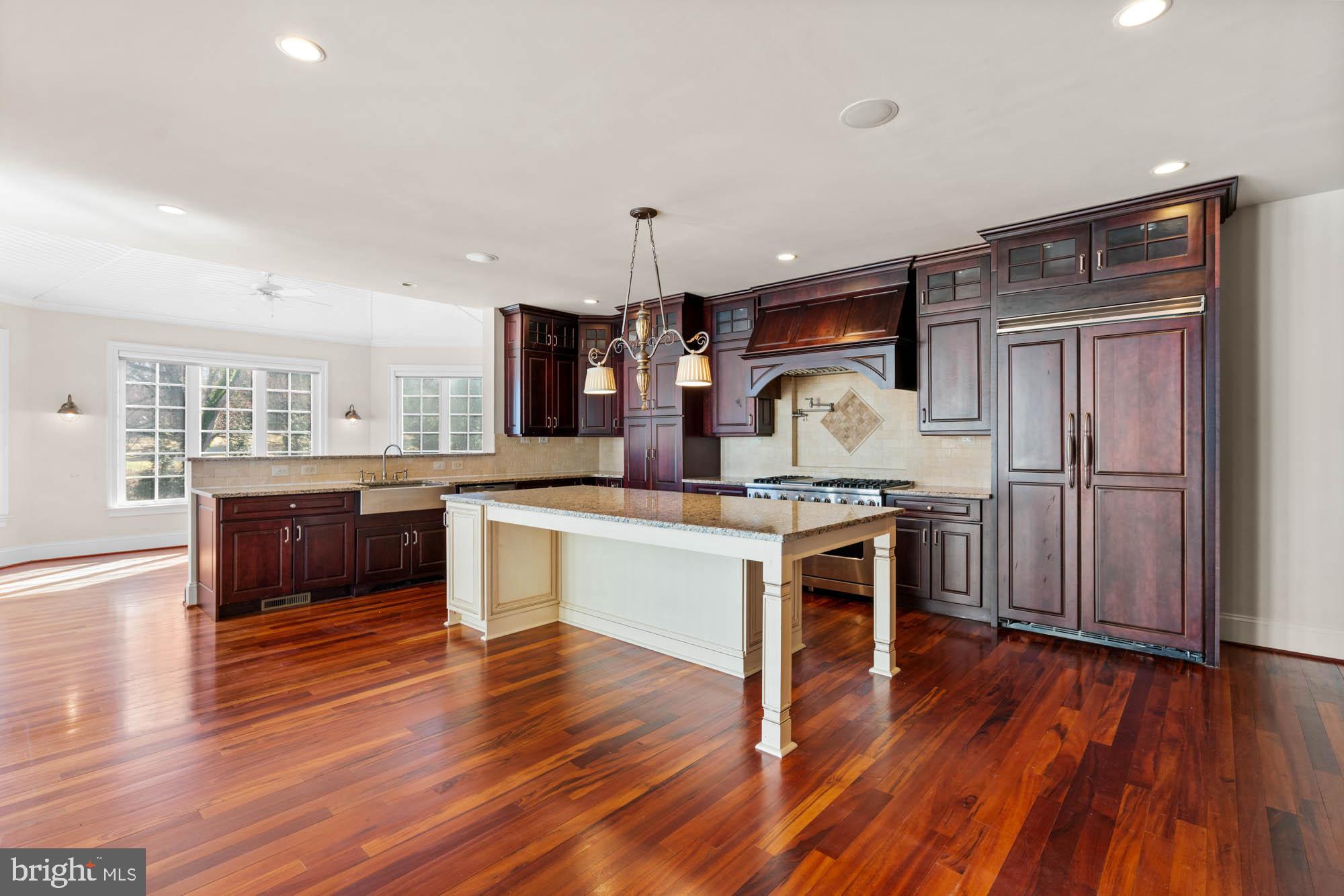 12210 Worthington