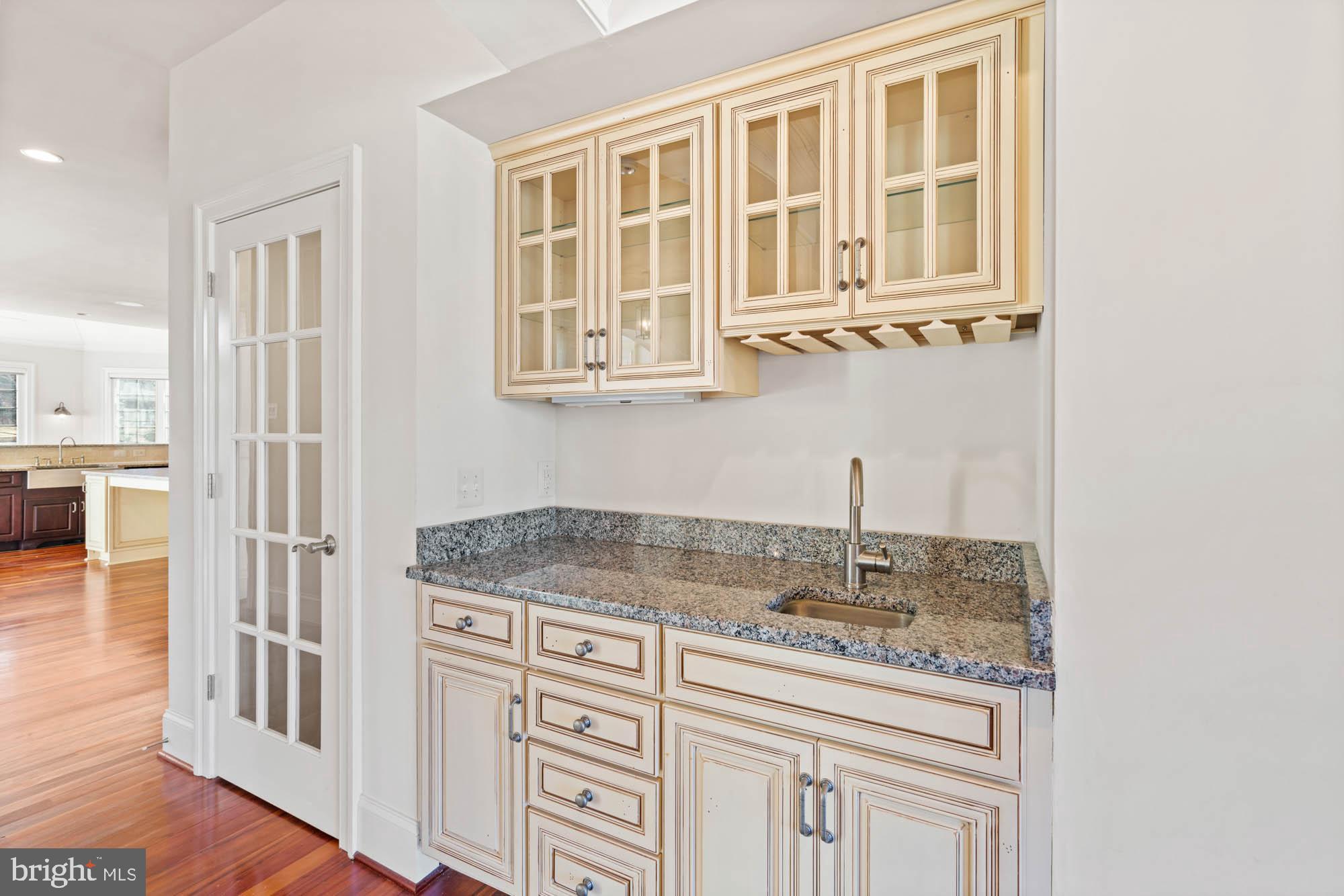 12210 Worthington