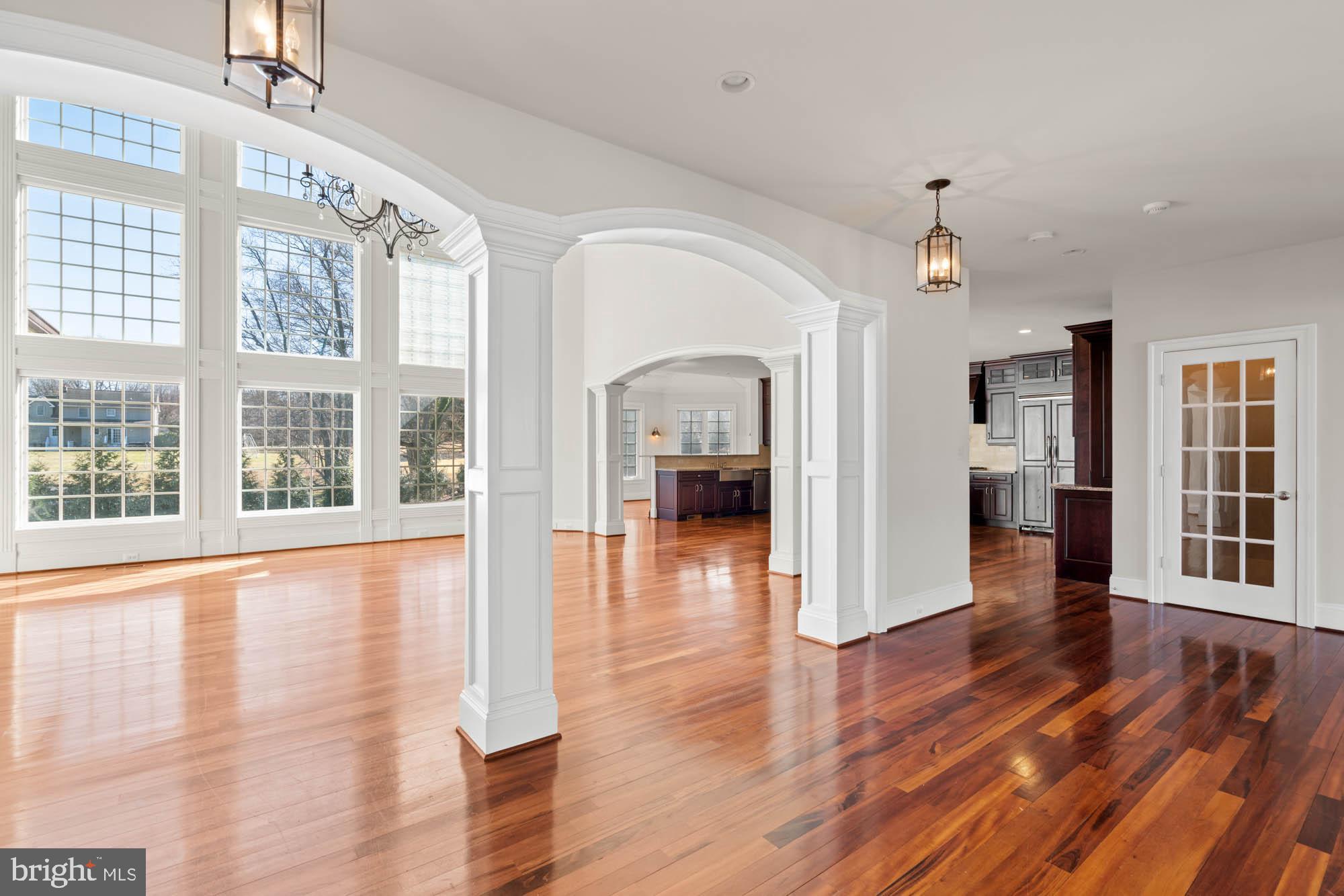12210 Worthington
