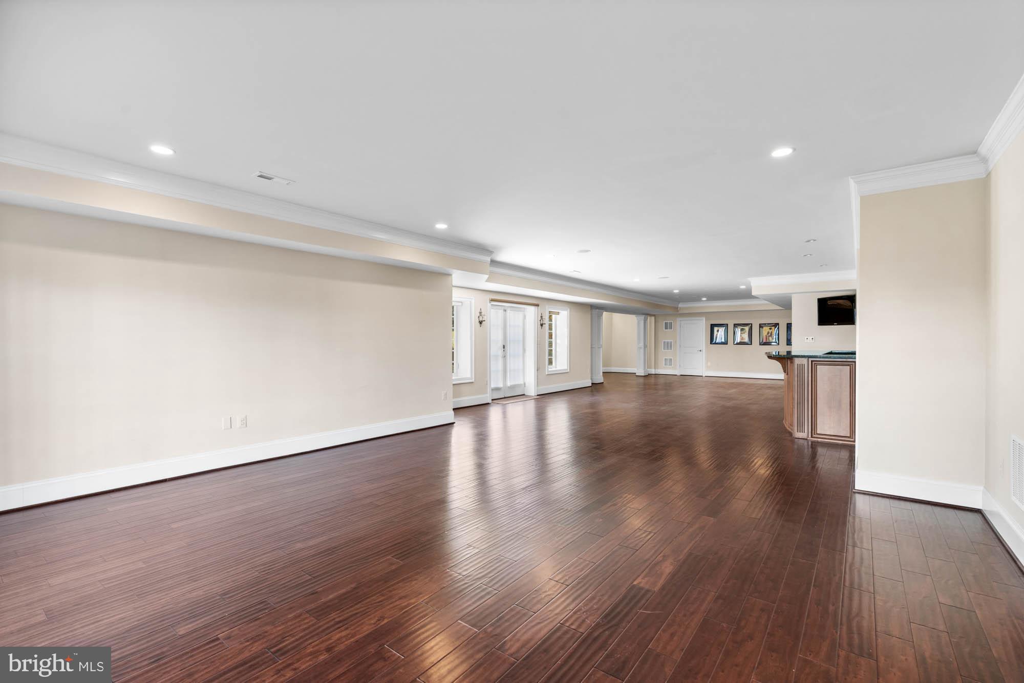 12210 Worthington