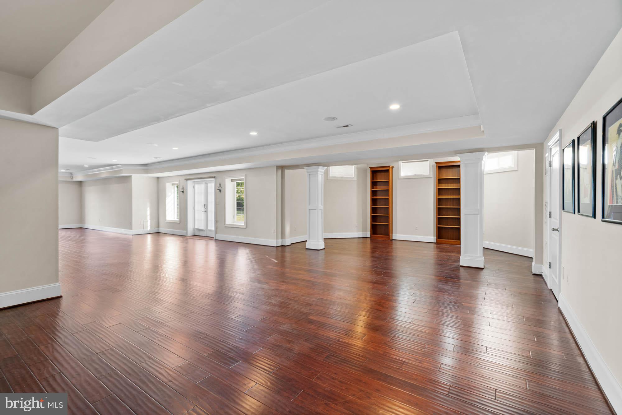 12210 Worthington
