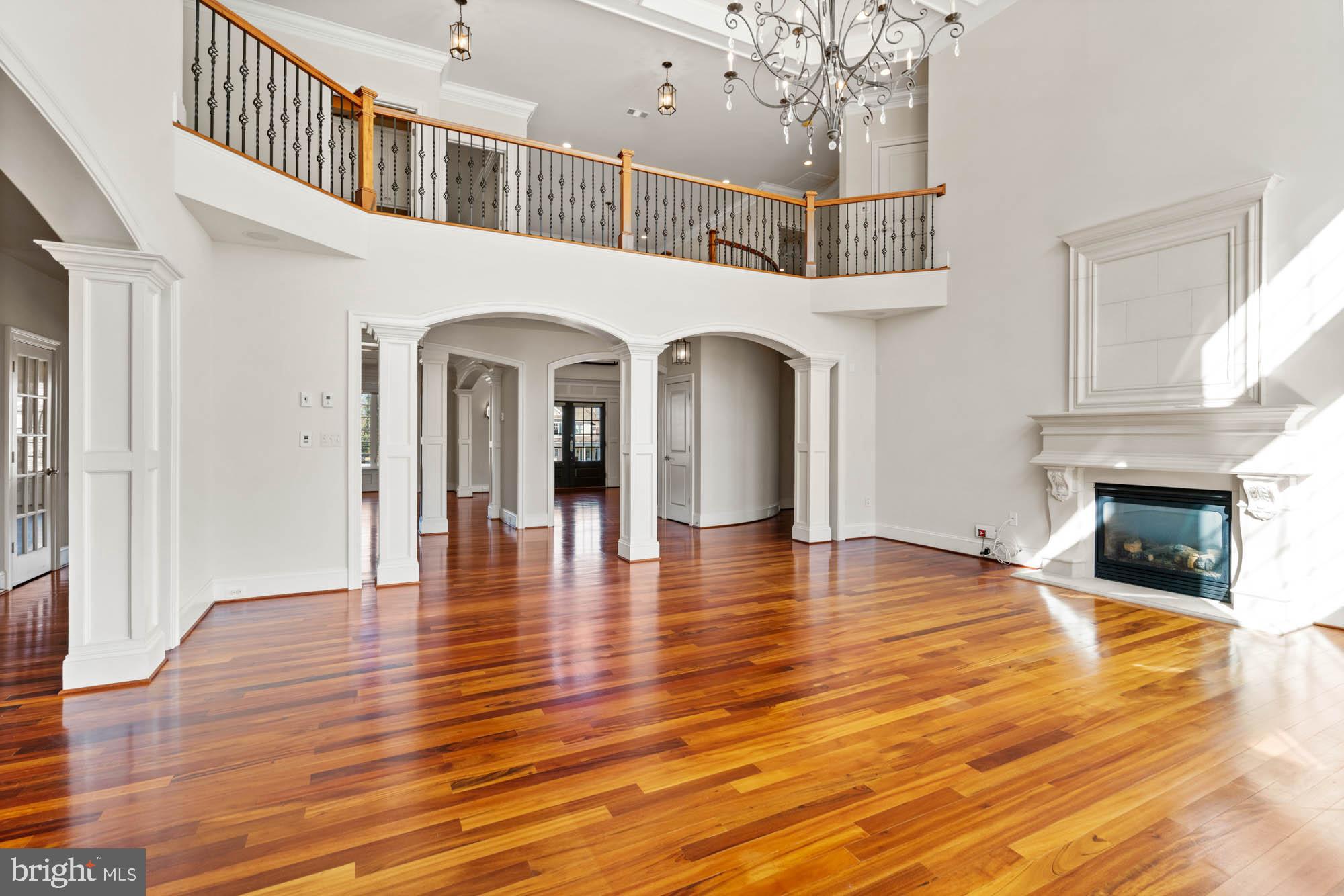 12210 Worthington