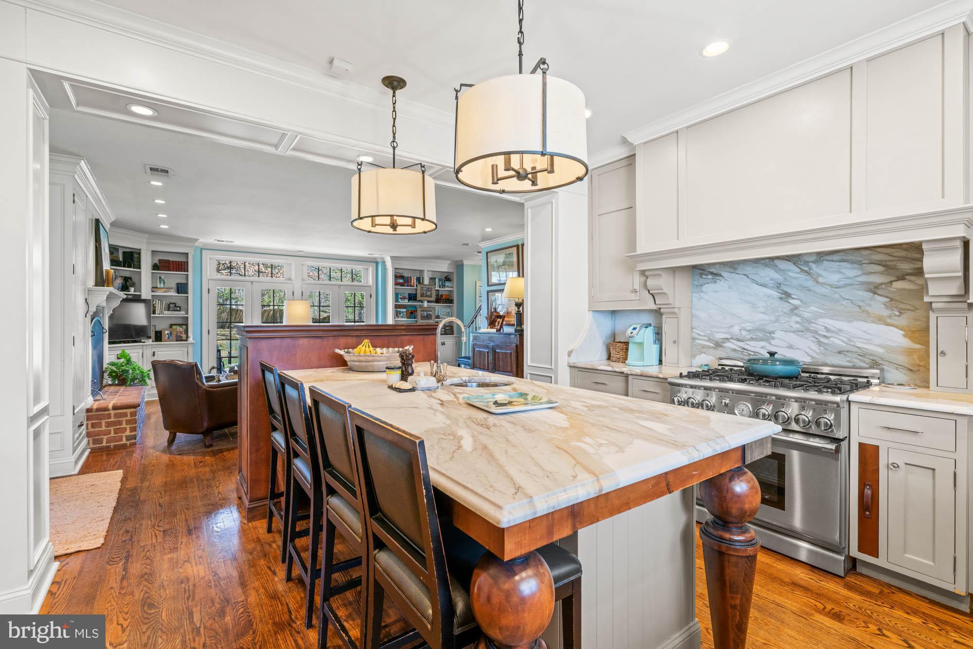 4 Chittenden Ln