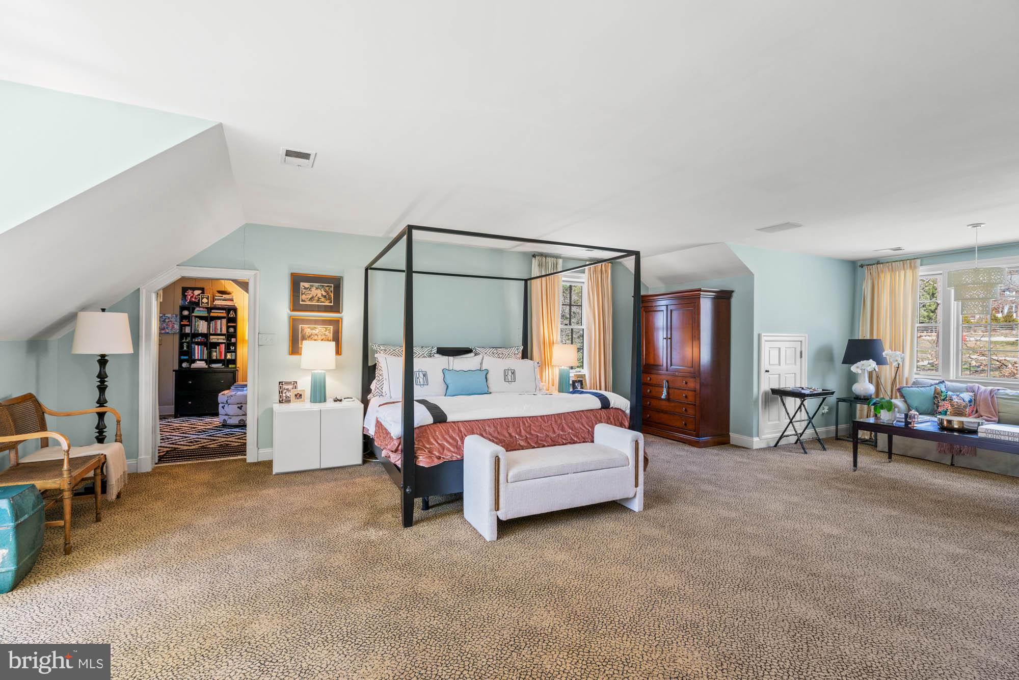 4 Chittenden Ln