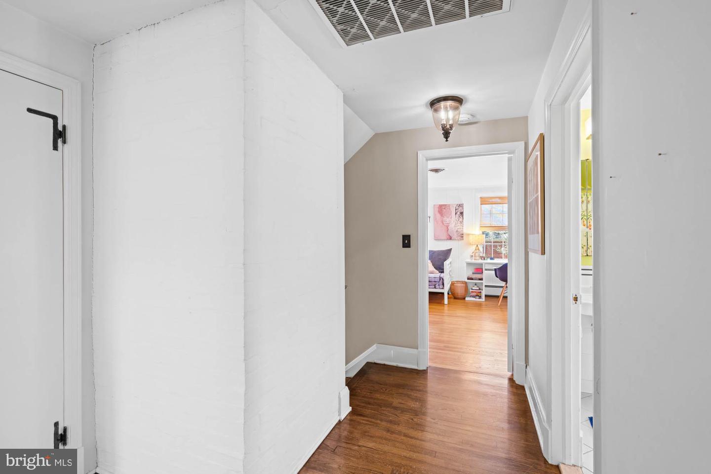 4 Chittenden Ln