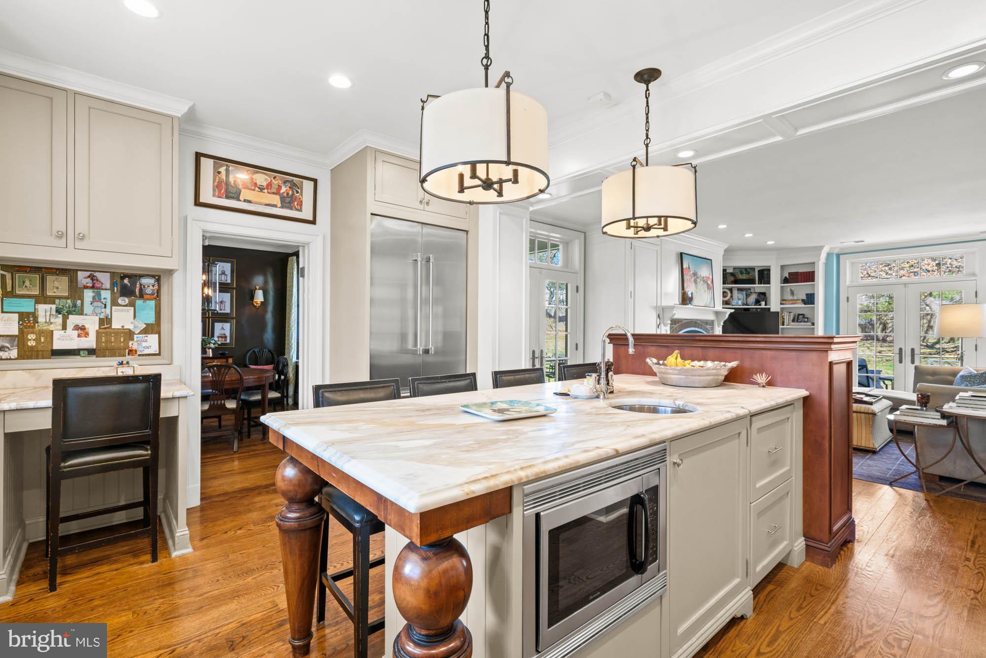 4 Chittenden Ln