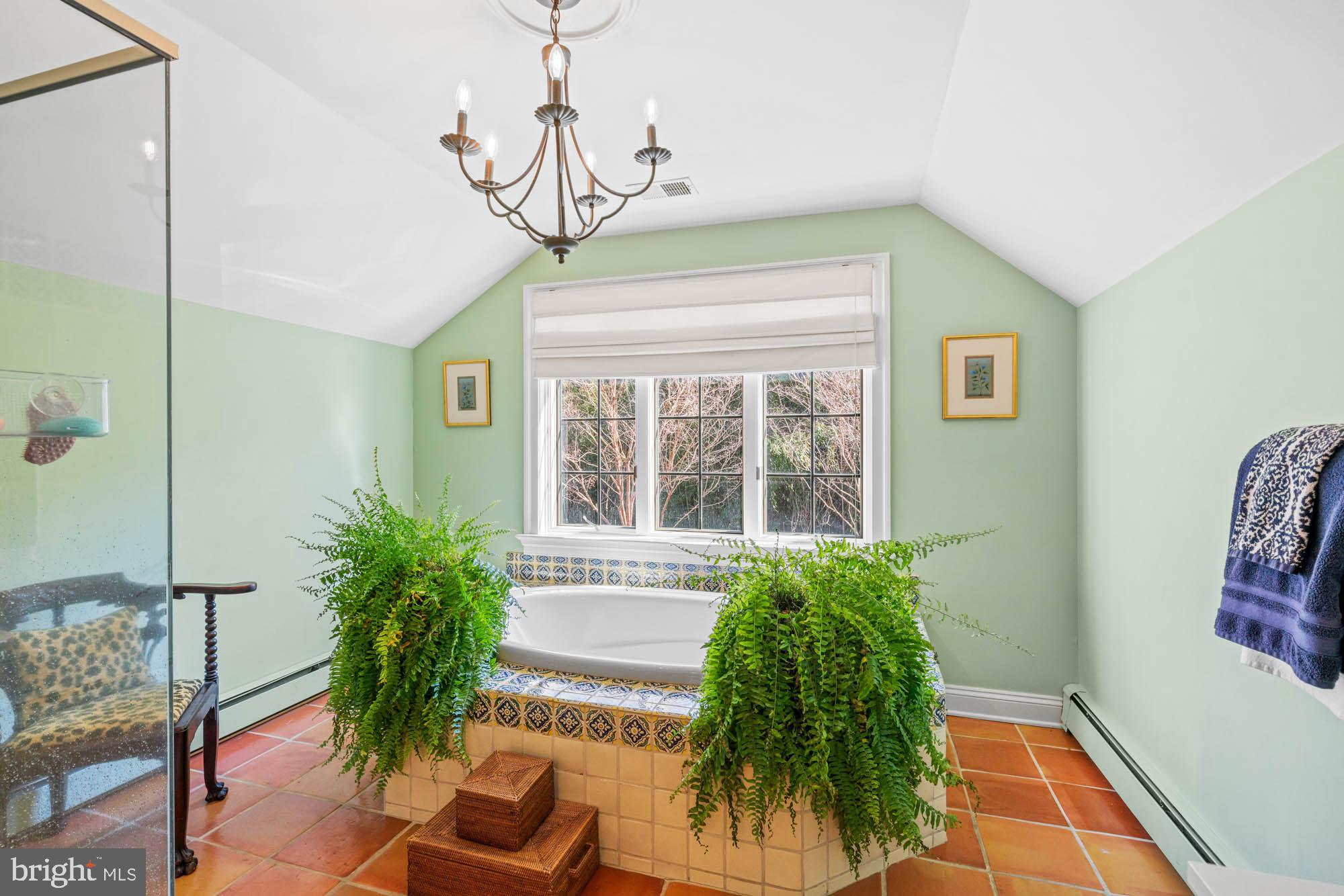 4 Chittenden Ln