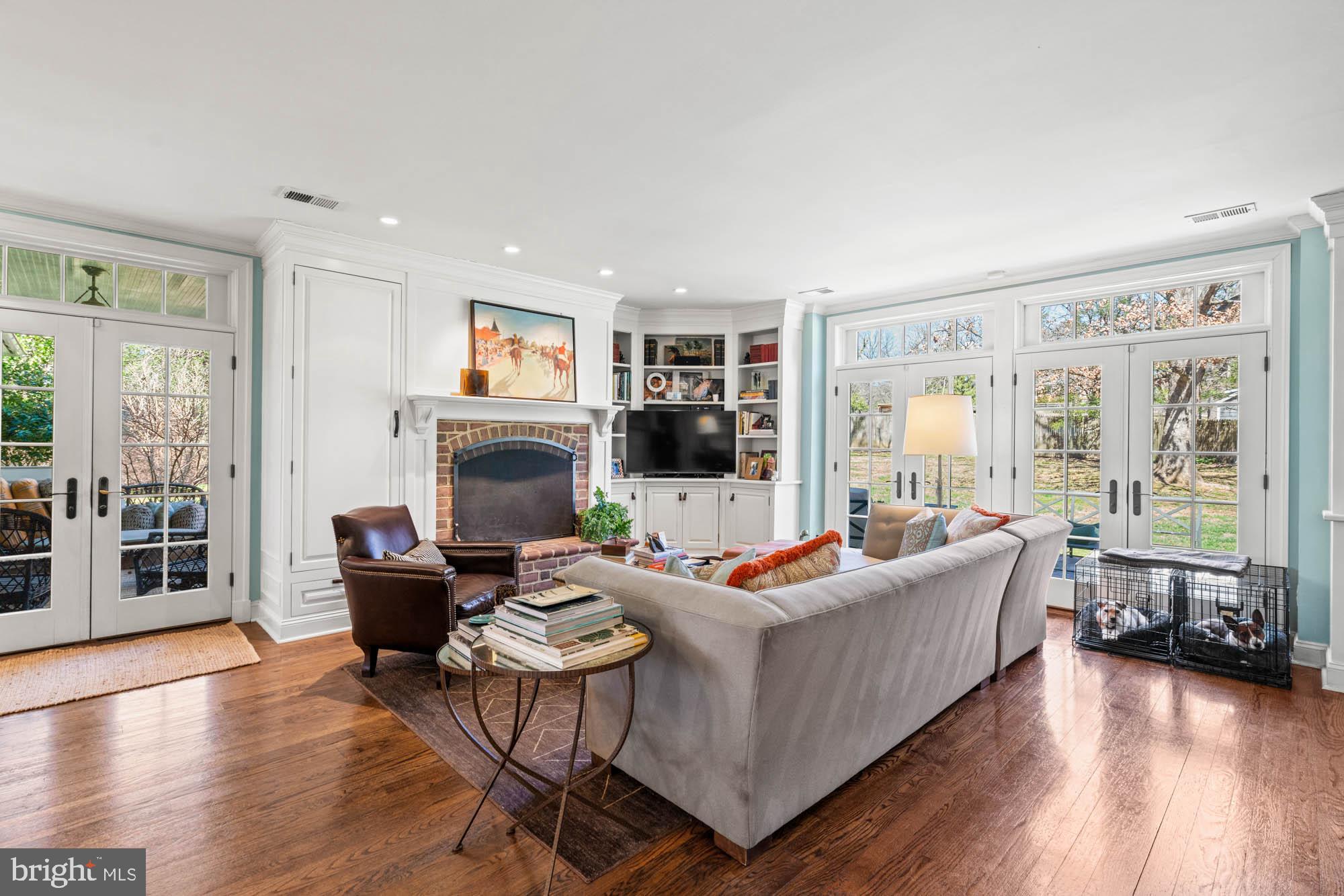 4 Chittenden Ln