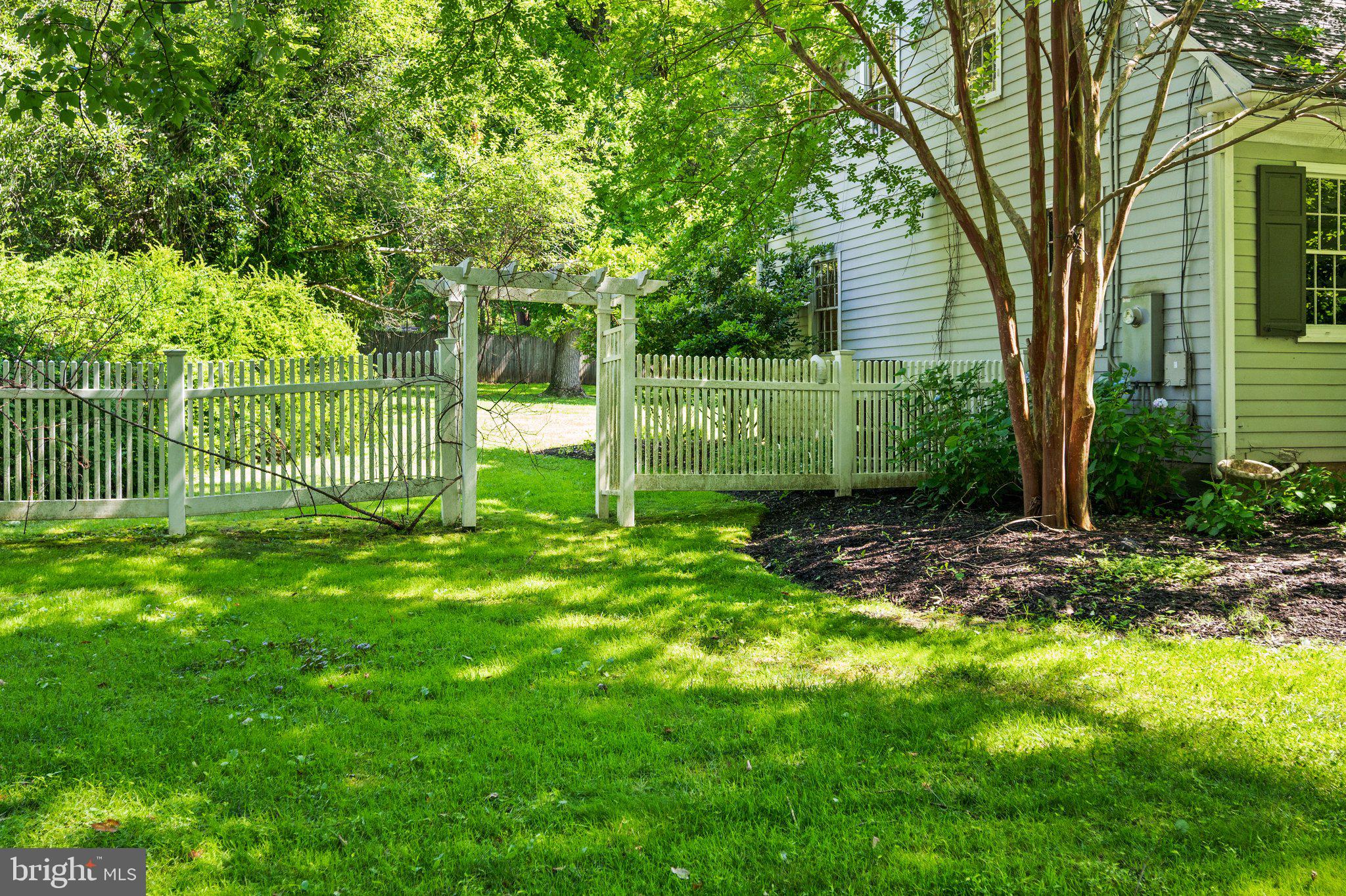 4 Chittenden Ln