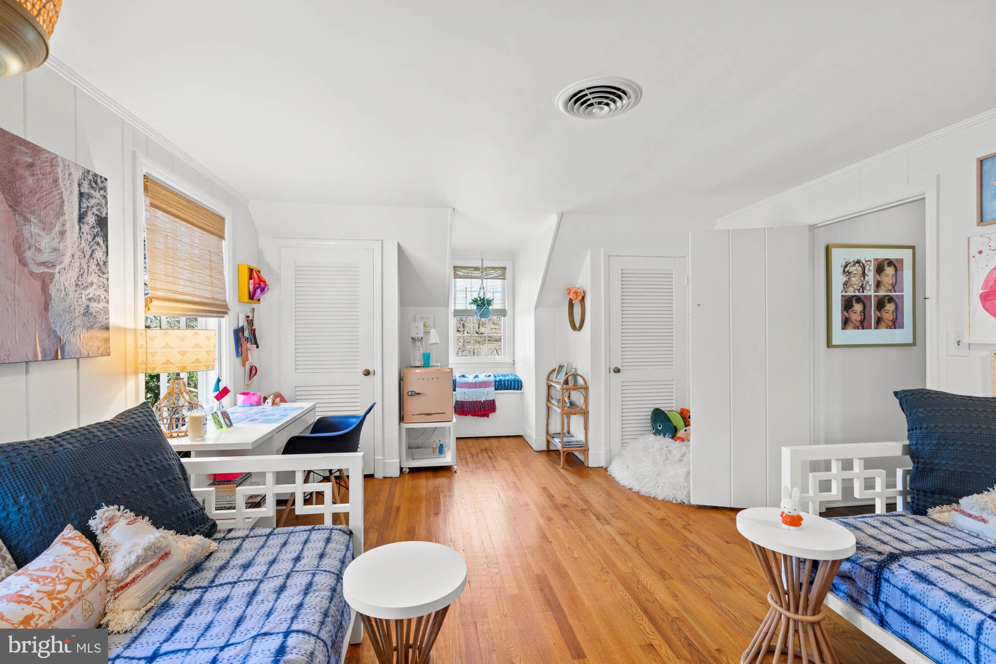 4 Chittenden Ln