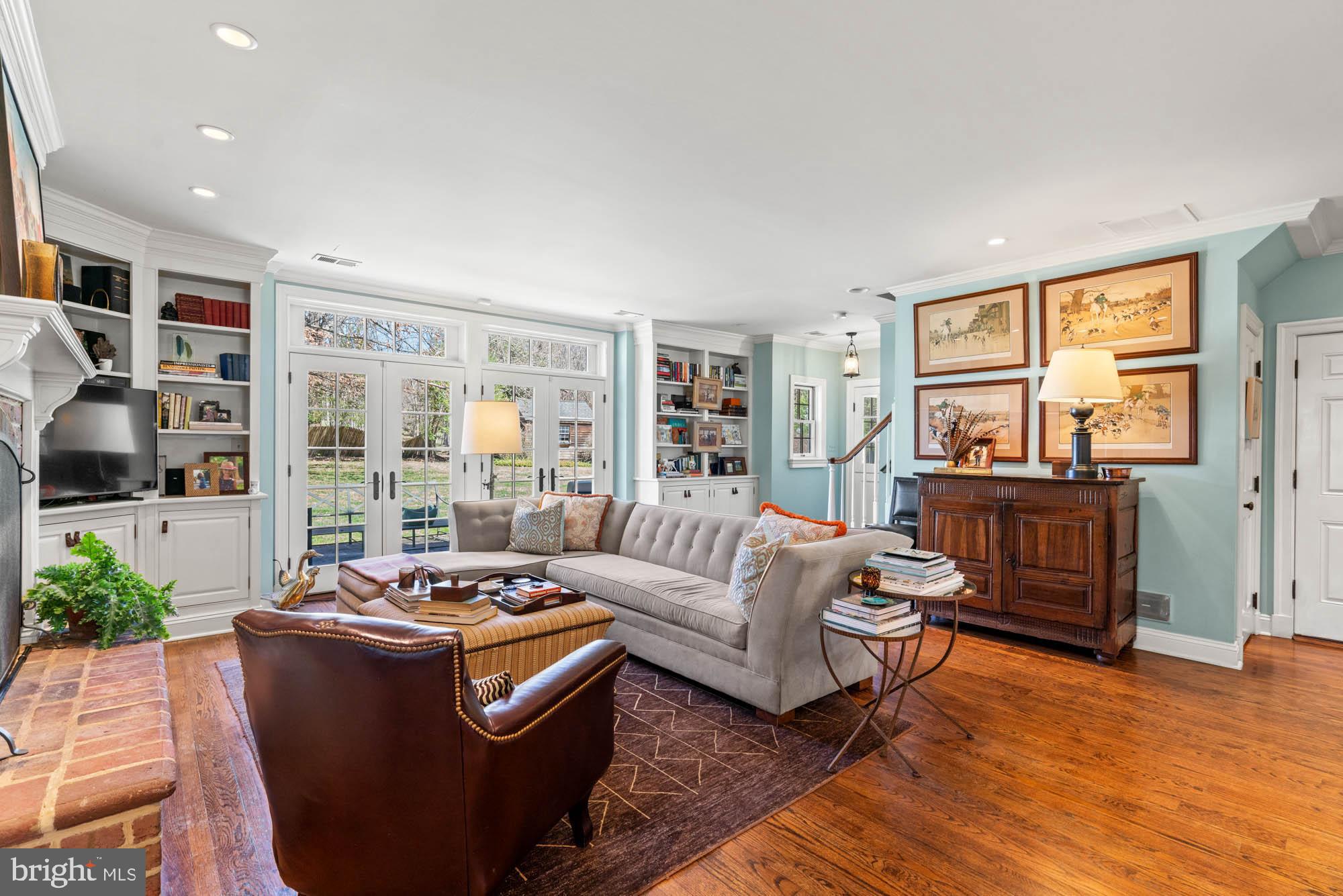 4 Chittenden Ln