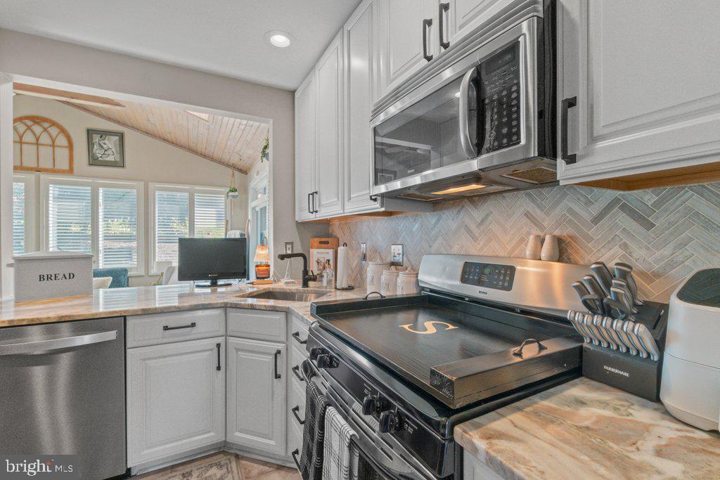 201 Rollingdale Rd