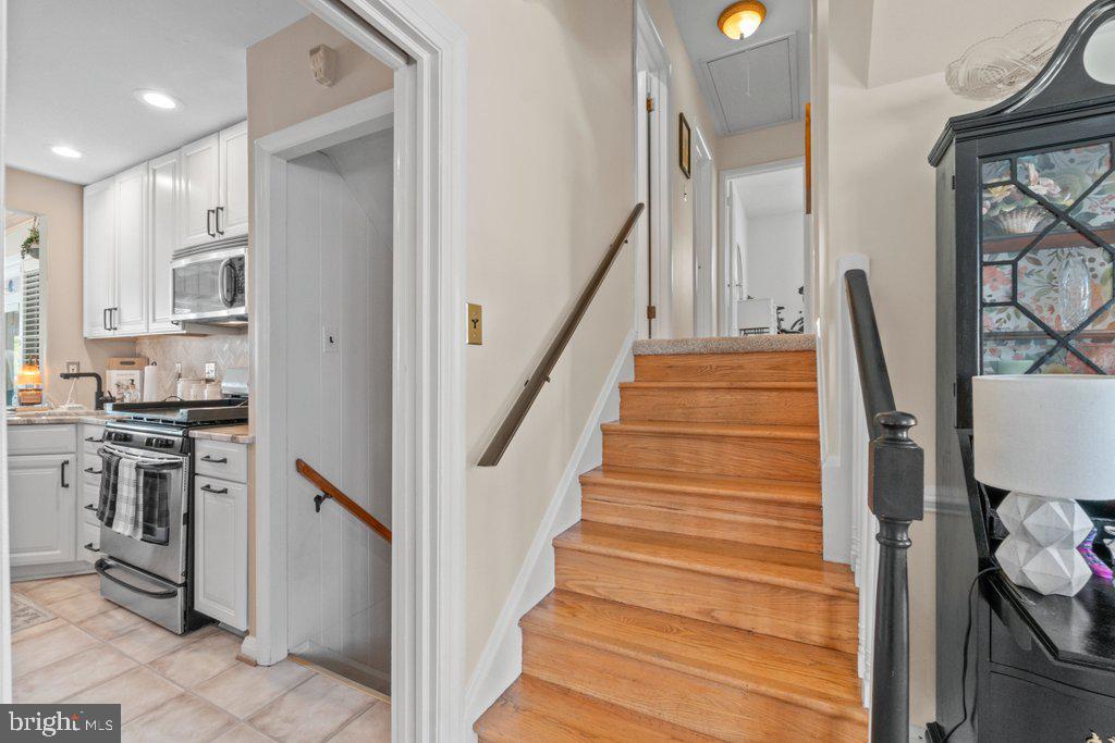 201 Rollingdale Rd