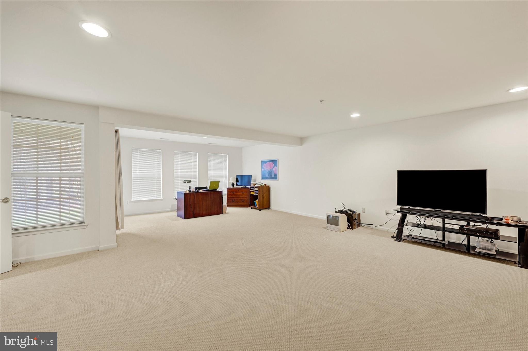 306 Lauren Hill Ct #306