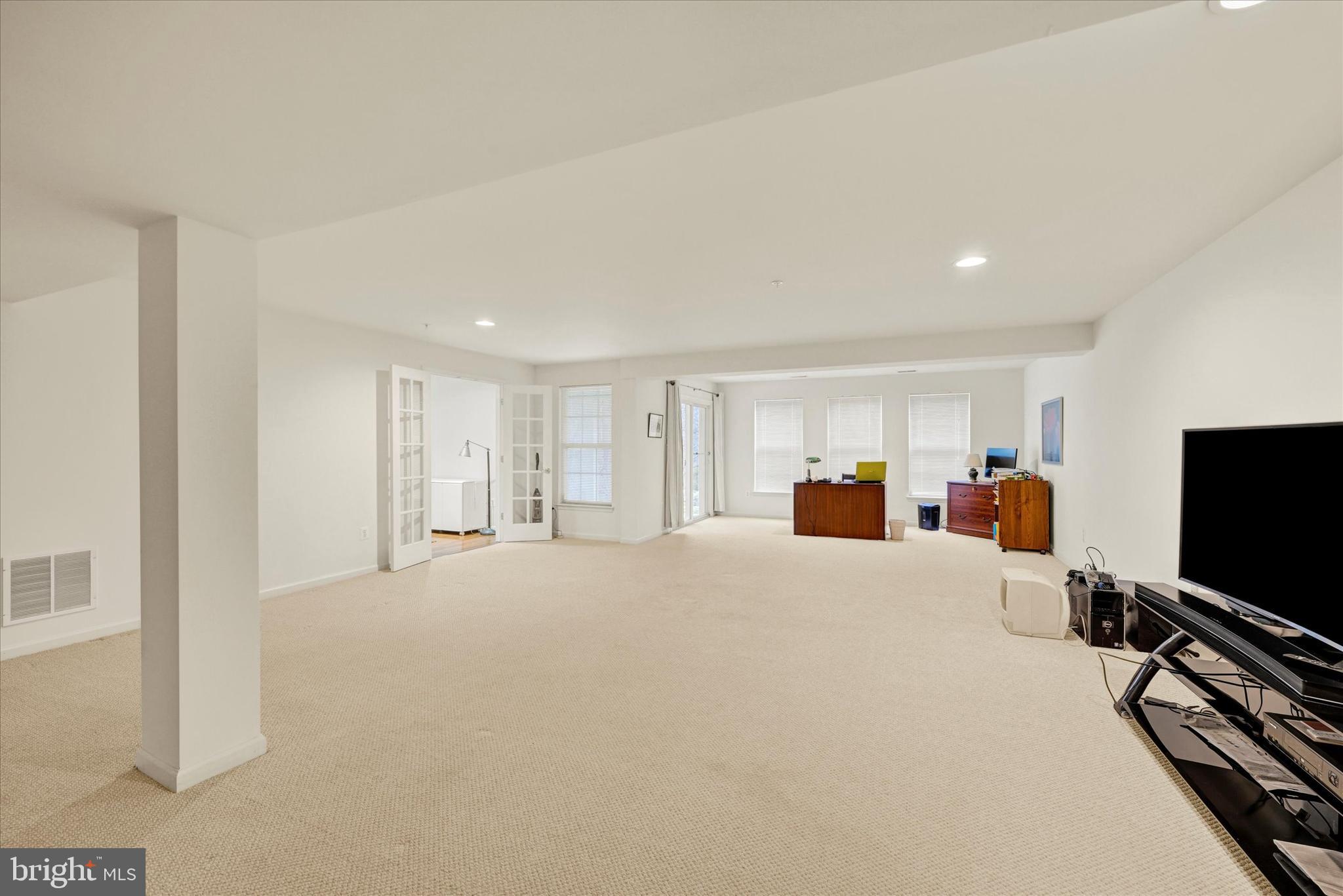 306 Lauren Hill Ct #306