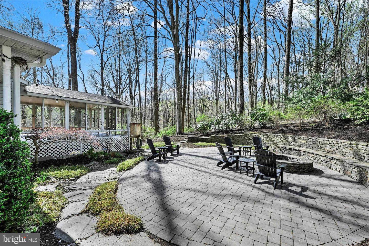 15 Wesley Woods Ct