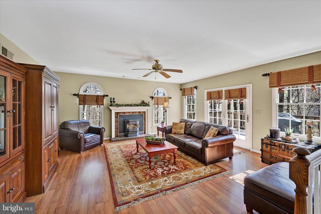 15 Wesley Woods Ct