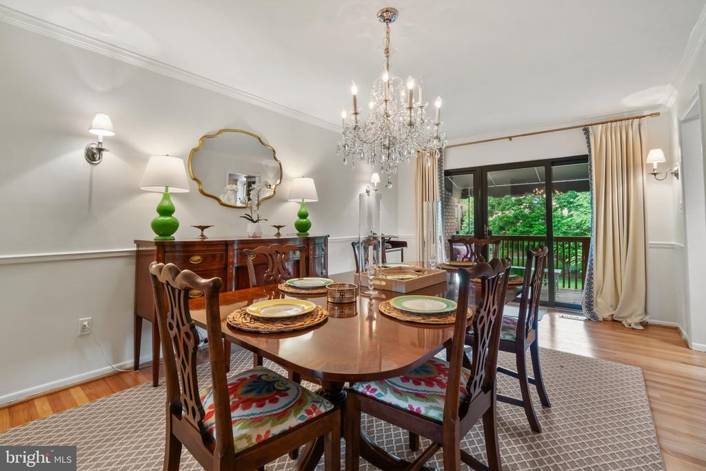 16 Lacosta Ct