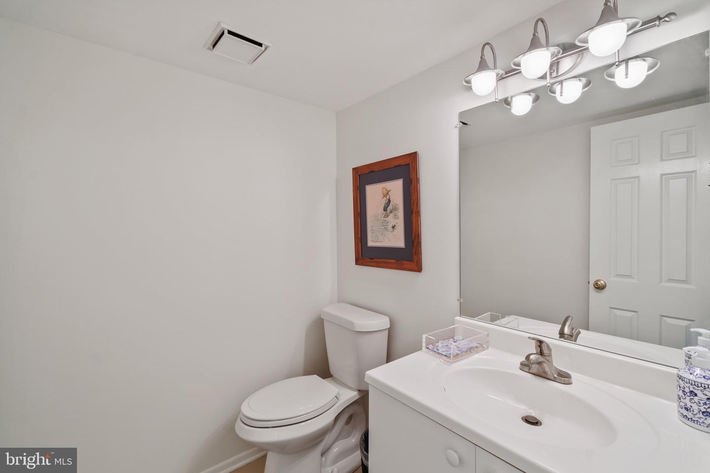 16 Lacosta Ct