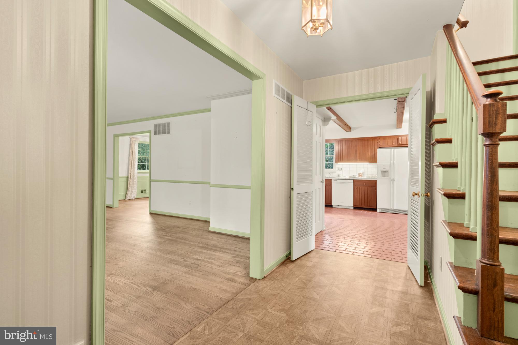 13001 Dulaney Valley Rd