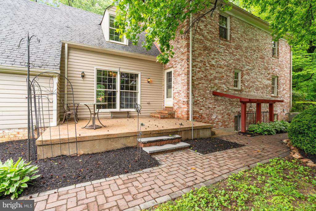 13001 Dulaney Valley Rd