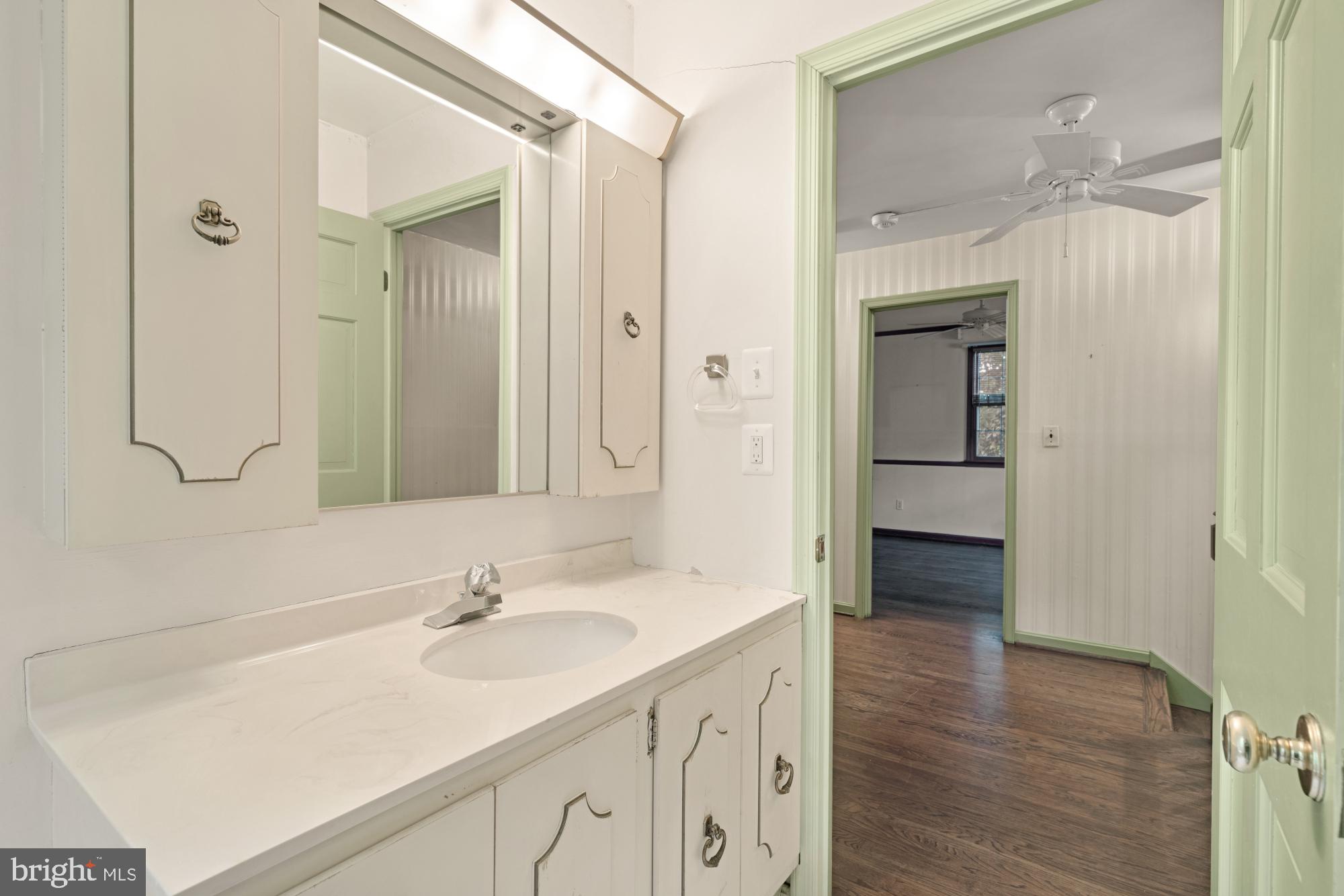 13001 Dulaney Valley Rd