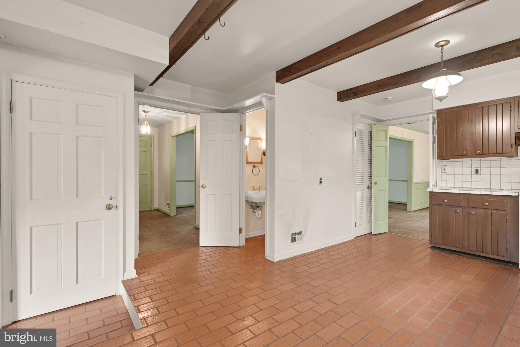 13001 Dulaney Valley Rd