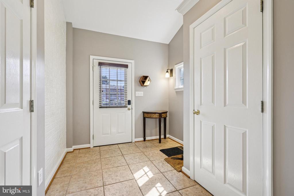 2401 CHETWOOD CIRCLE