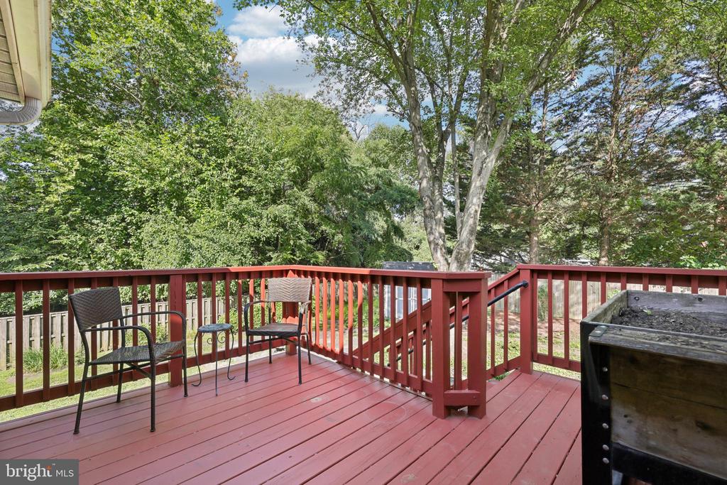 2401 CHETWOOD CIRCLE