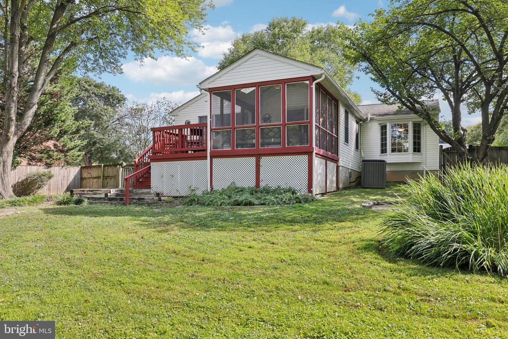 2401 CHETWOOD CIRCLE