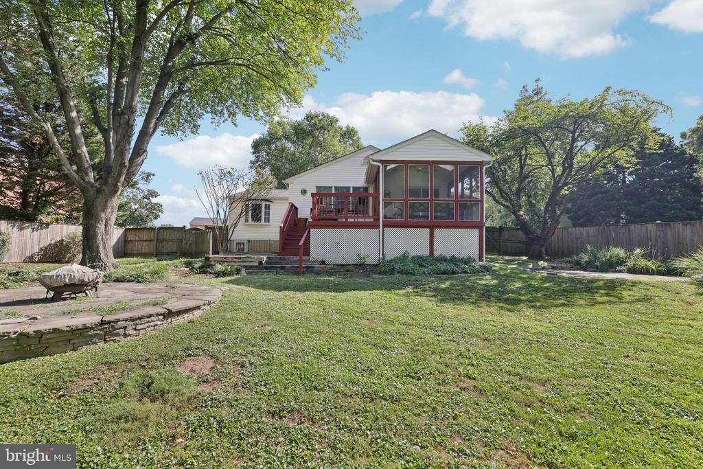 2401 CHETWOOD CIRCLE