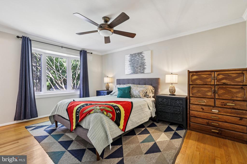 2401 CHETWOOD CIRCLE
