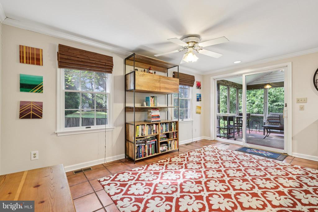 2401 CHETWOOD CIRCLE