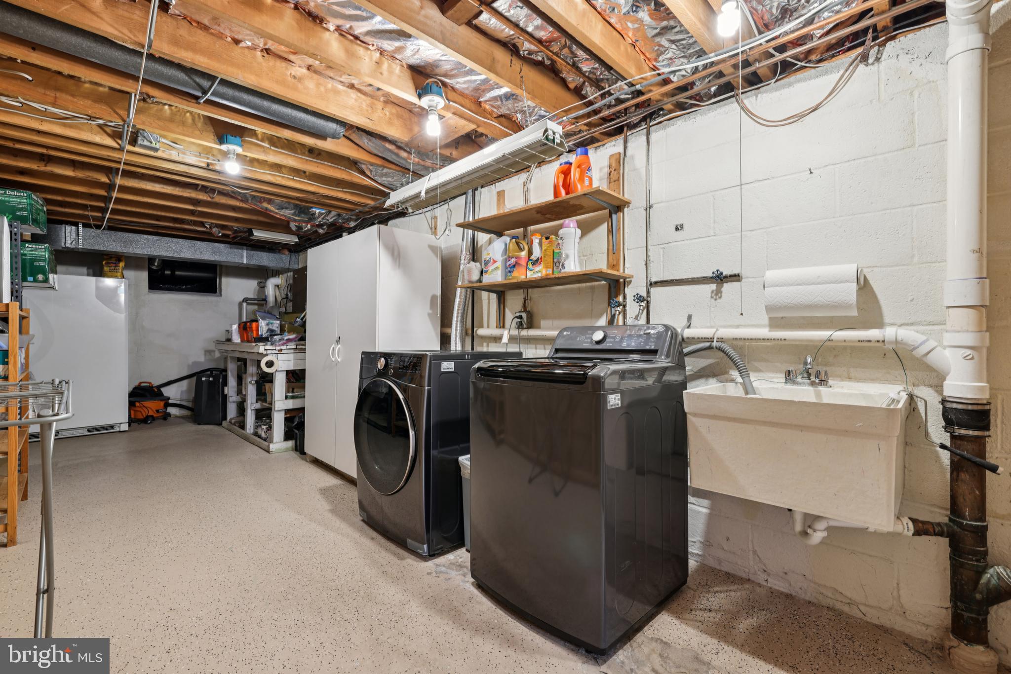 2401 CHETWOOD CIRCLE