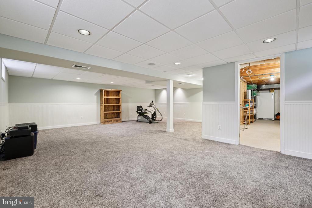 2401 CHETWOOD CIRCLE