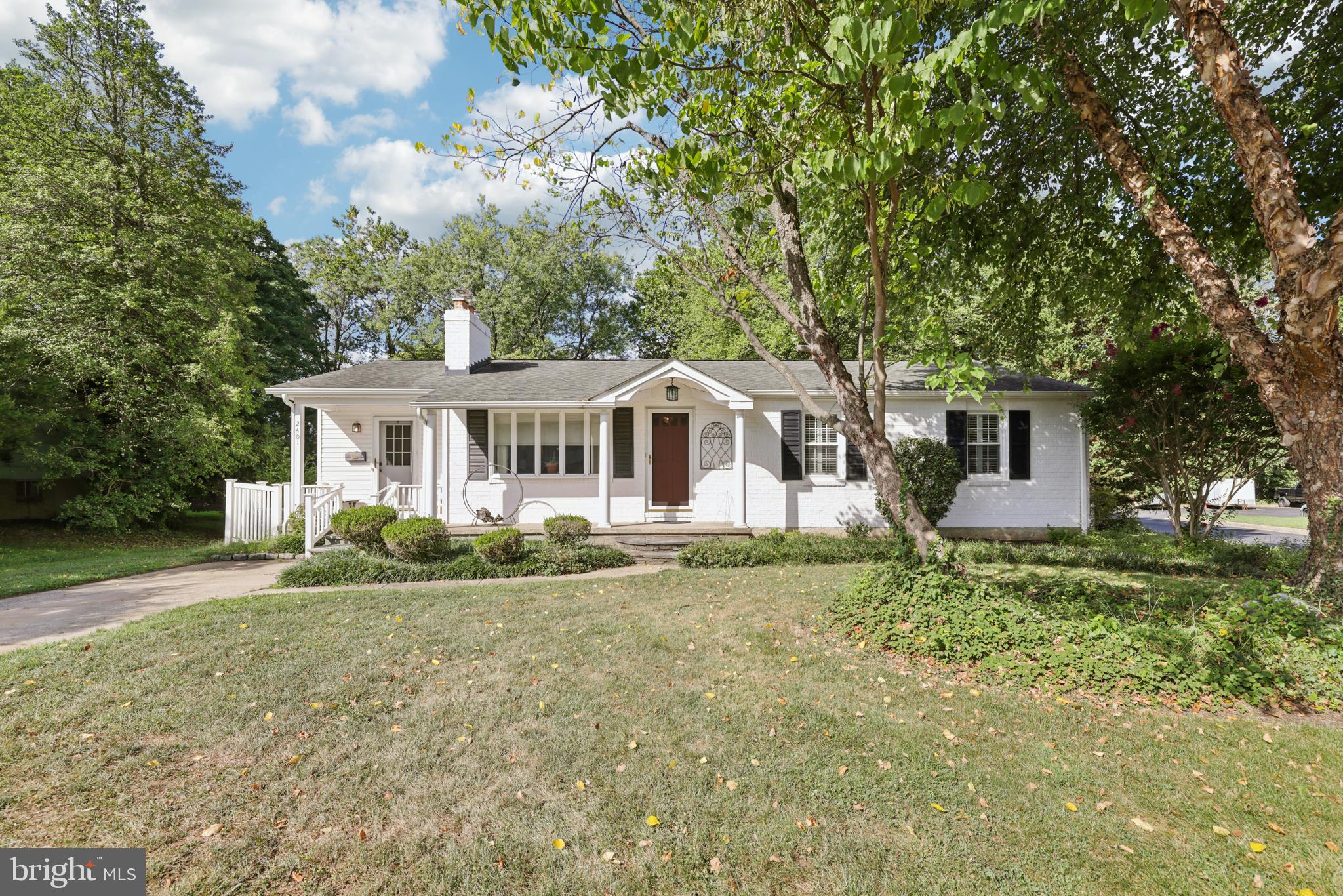 2401 CHETWOOD CIRCLE