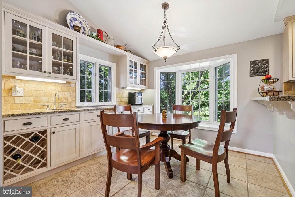 2401 CHETWOOD CIRCLE