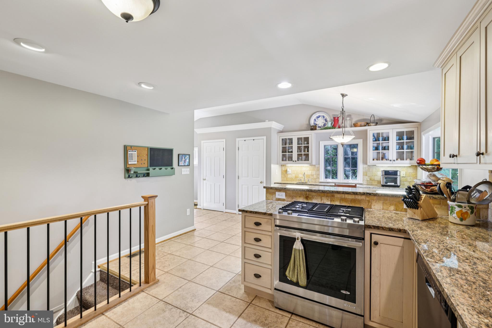 2401 CHETWOOD CIRCLE