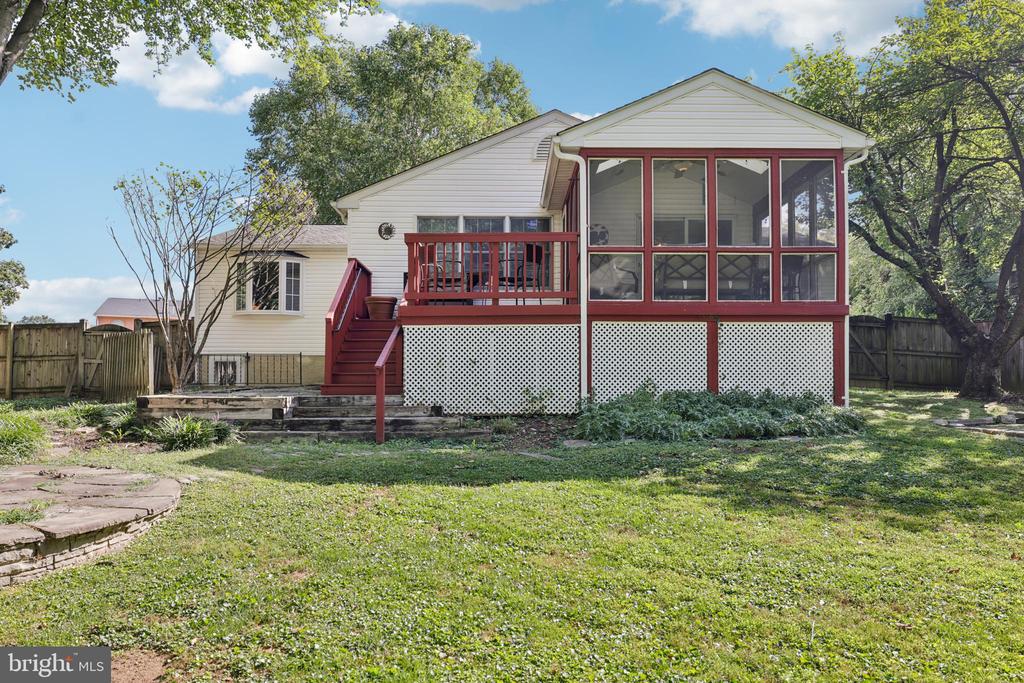 2401 CHETWOOD CIRCLE