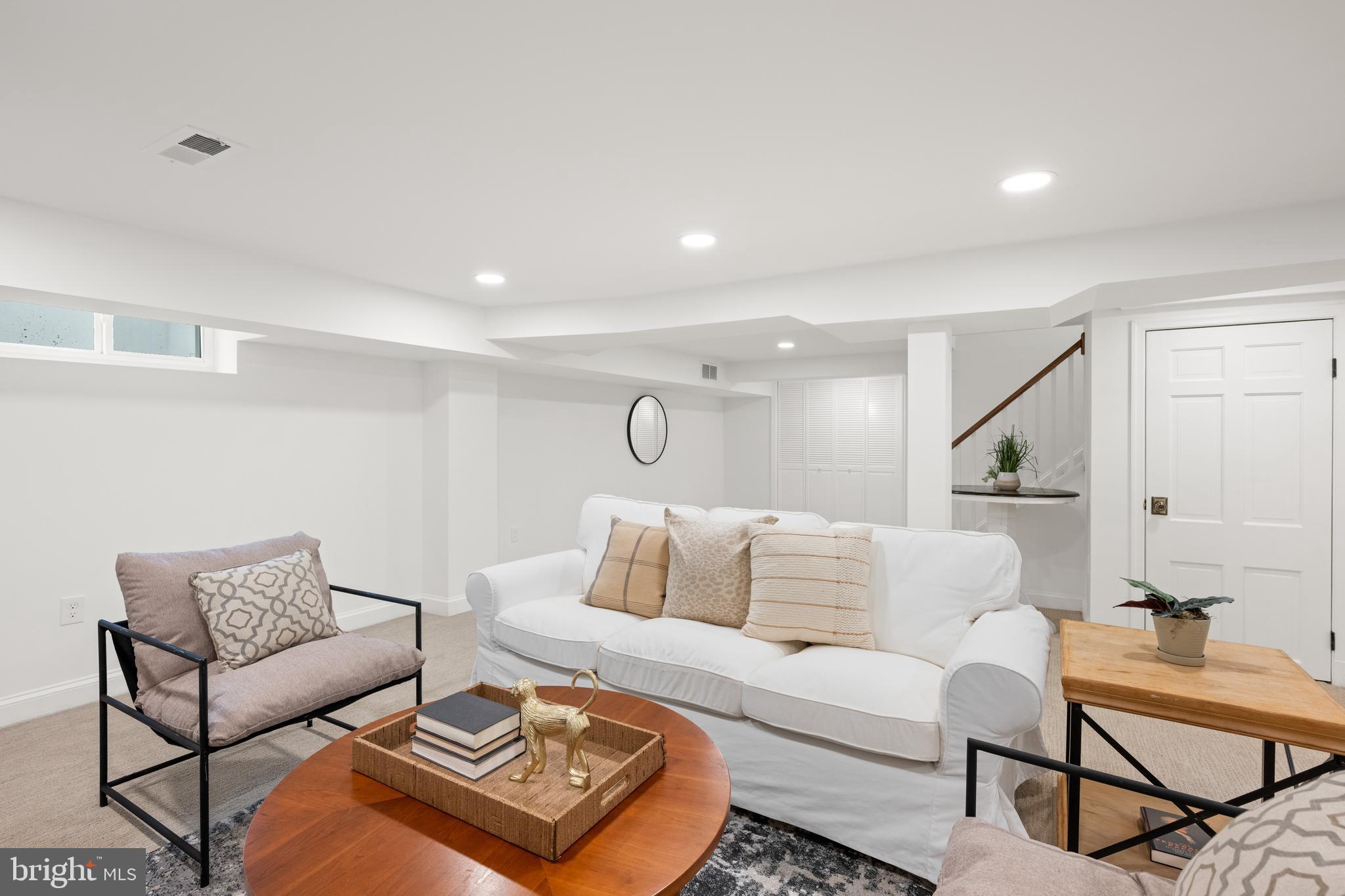 7819 Overbrook