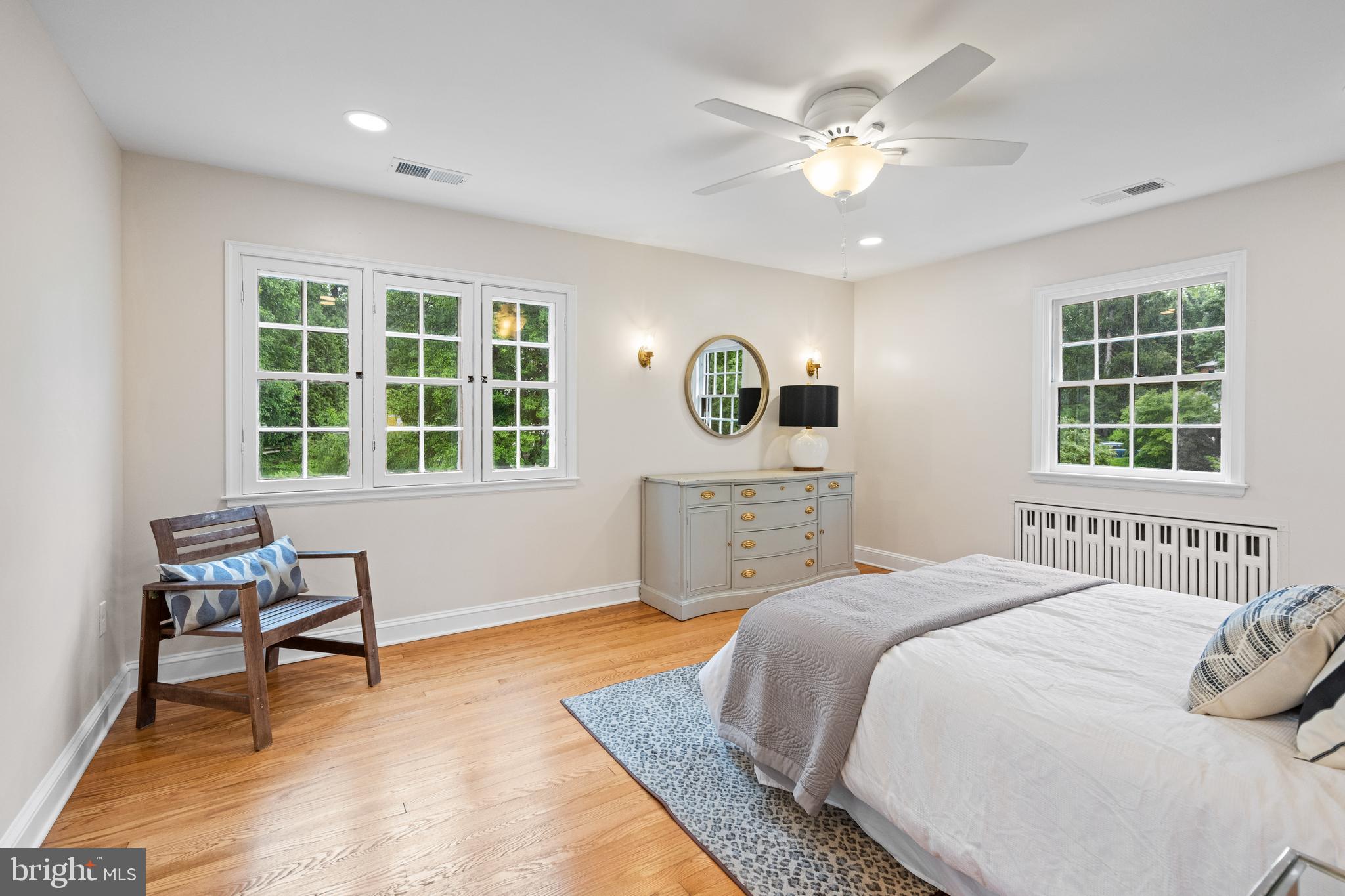 7819 Overbrook
