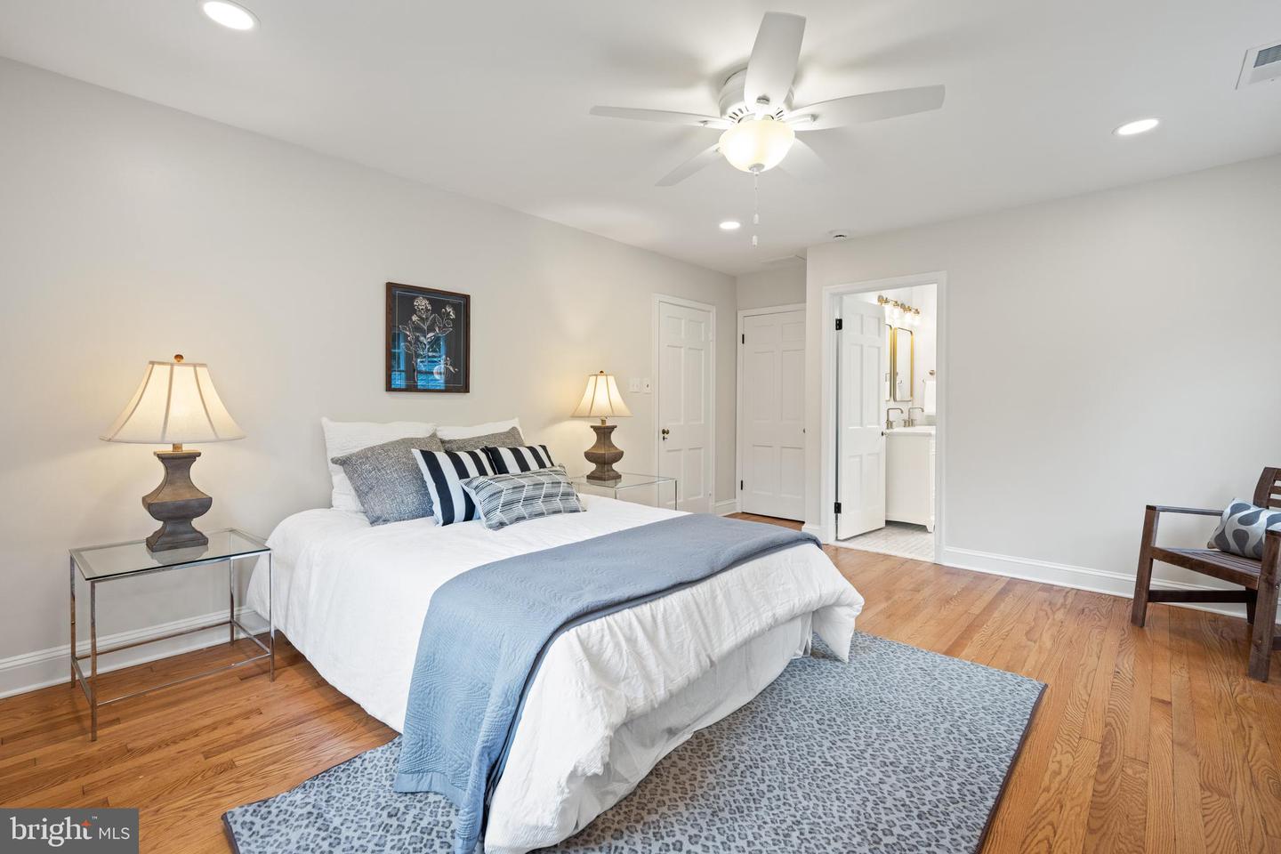 7819 Overbrook