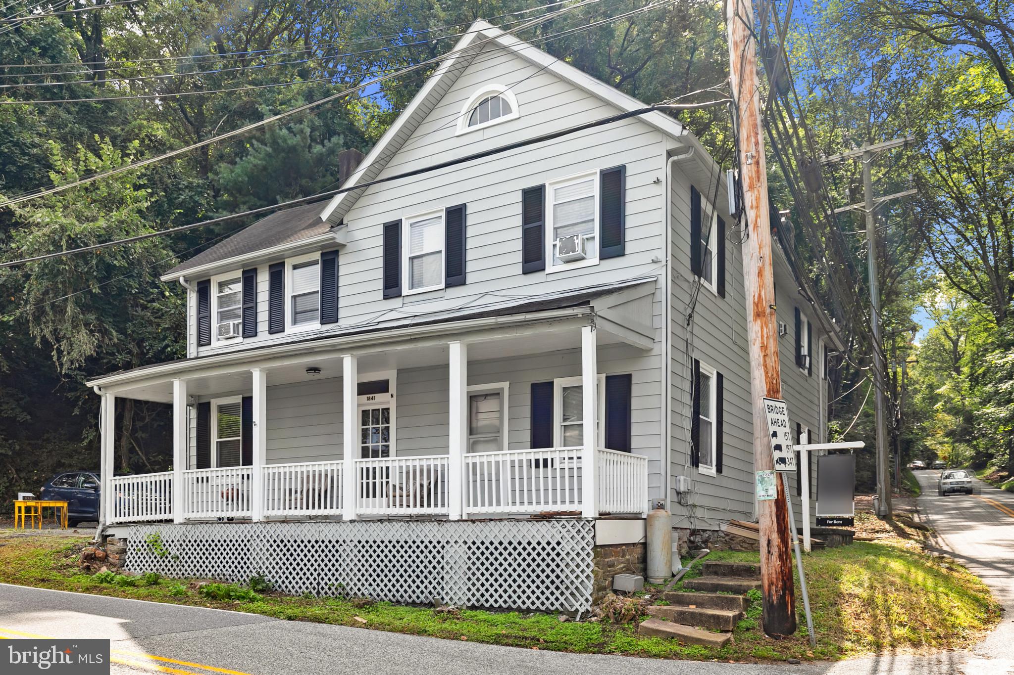 1841 HILLSIDE ROAD 1E