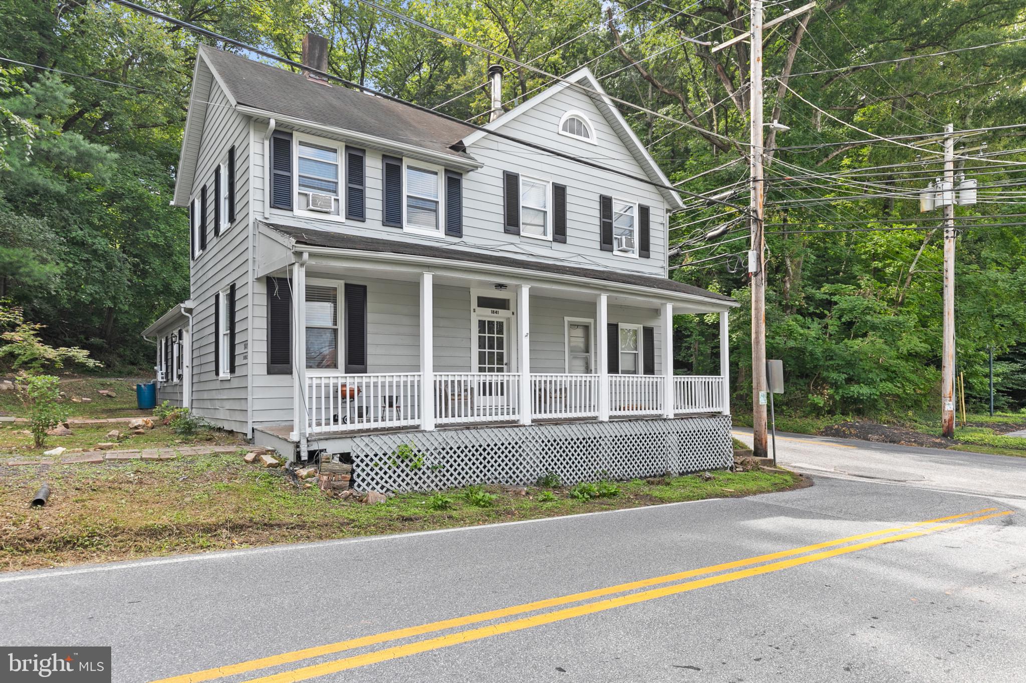 1841 HILLSIDE ROAD 1E