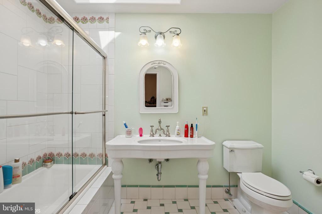 1308 MUSGROVE ROAD
